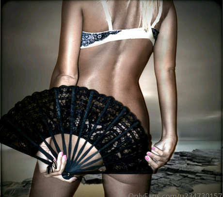 fans asiatiques célèbres sexy sympa image