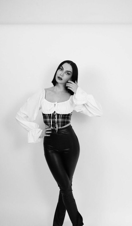 Maria Valero star du porno nue archive