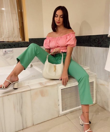 Maria Valero modèle magnifique photos