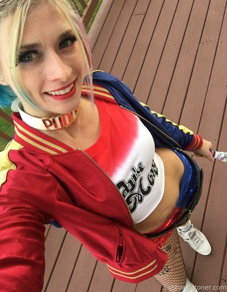 saraloverays actrice chaude photo