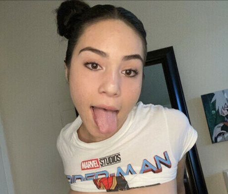 ella rey modèles nus archive