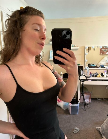 free perky peaches star pornographique galeries