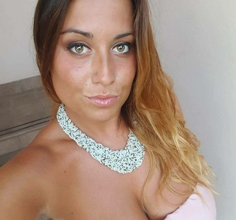 curvygirl89 étoile nue photos