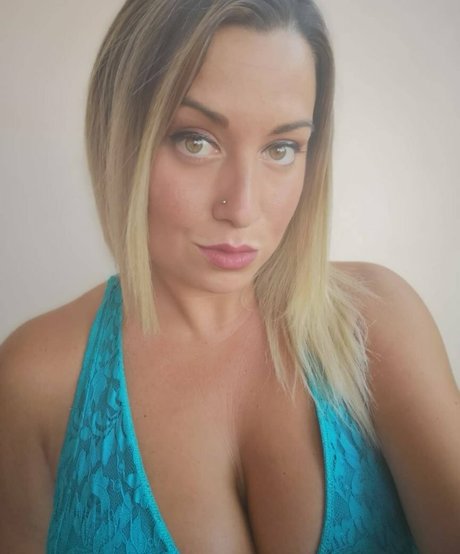 curvygirl89 actrice sexy archive