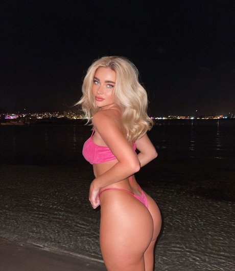 Antonia Freya Lydia star du porno nue img