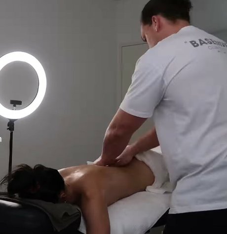 Imogen Russell actrice exclusive collection