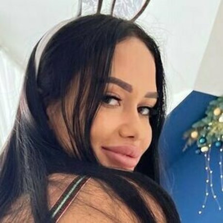 alinajimmychoo modèle gratuit image