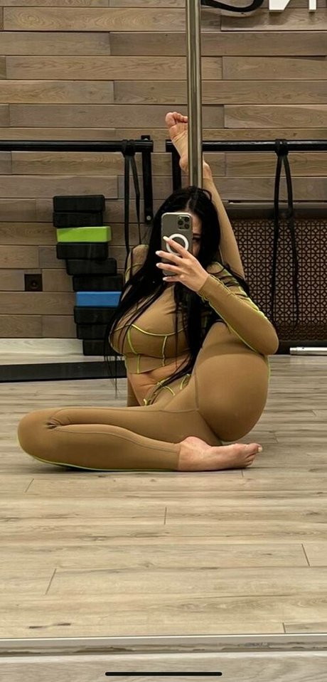 alinajimmychoo star du porno hd galerie