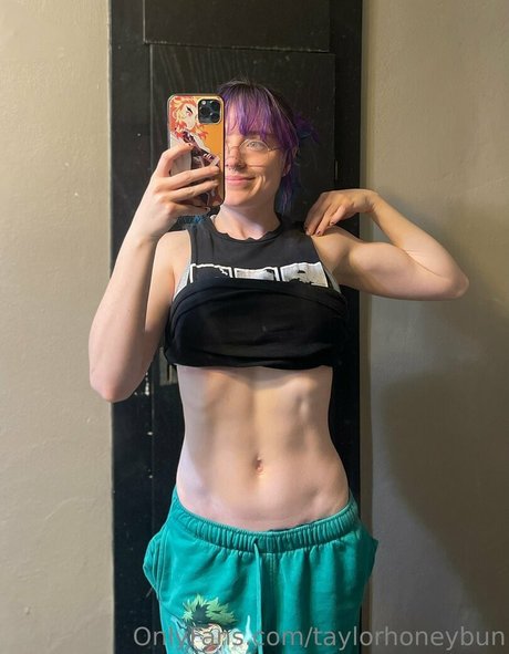 taylorhoneybun actrice hd galerie