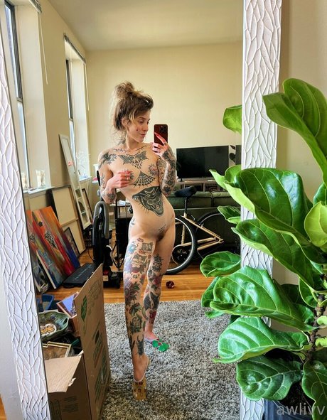 Awlivv actrice de sexe photo