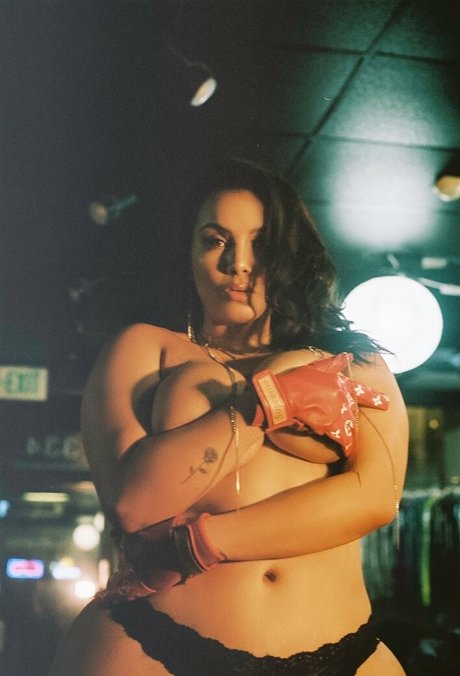 kingstephvip actrice chaude img