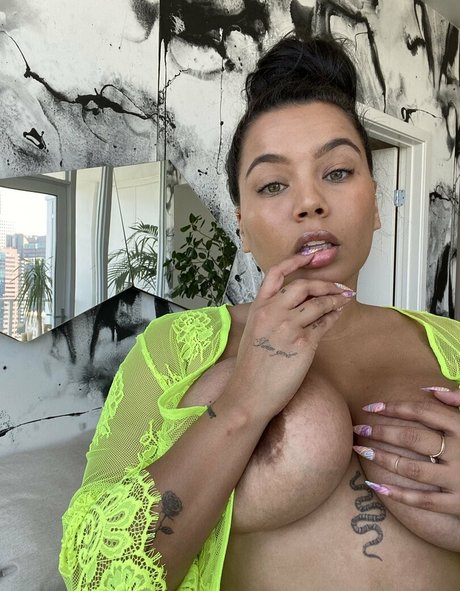 kingstephvip modèle nu archive