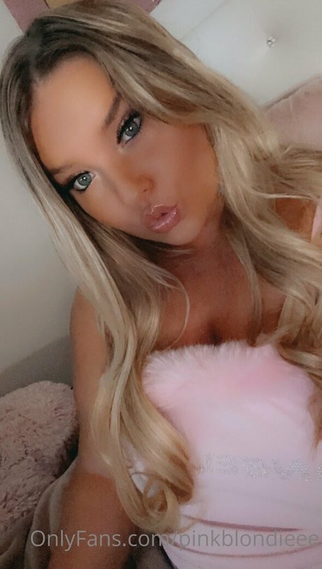 tierratheblonde star du porno nue collection