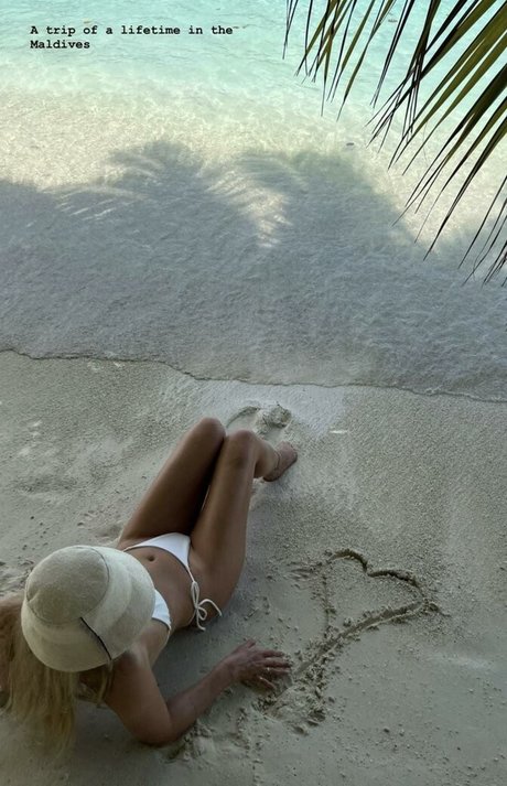 Georgia Hirst modèle xxx galerie