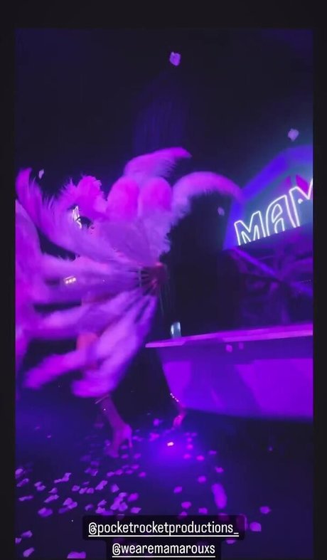 brunette onlyfans érotique en haute qualité des photos