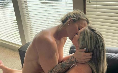 joi uniquementfans haute qualité photo