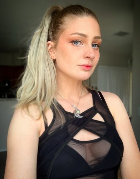 baisers lesbiens onlyfans gratuit meilleur photos