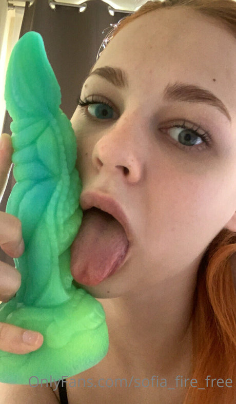 rivers irl actrice nue des photos