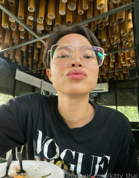 fétichisme des pieds ébène onlyfans art érotique collection