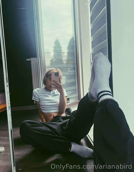 arianabird star du porno nue galeries