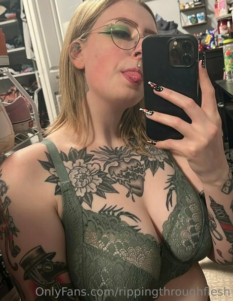 rippingthroughflesh star du porno parfaite photos