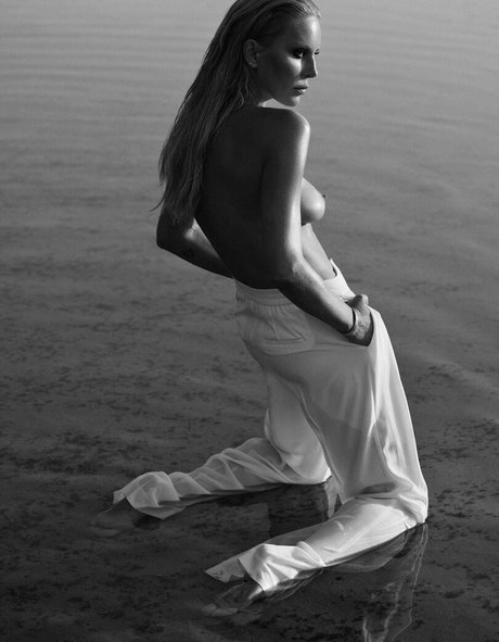 Onlysimonafans star du porno hd photo