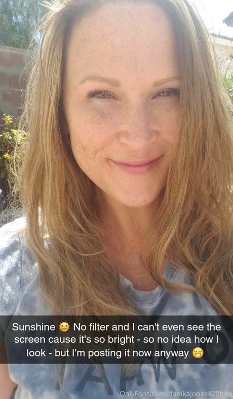 baisers lesbiens onlyfans nus image