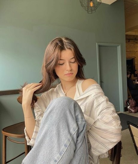 épais onlyfans art érotique img