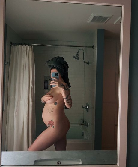 Ireland Baldwin xxx star du porno galerie