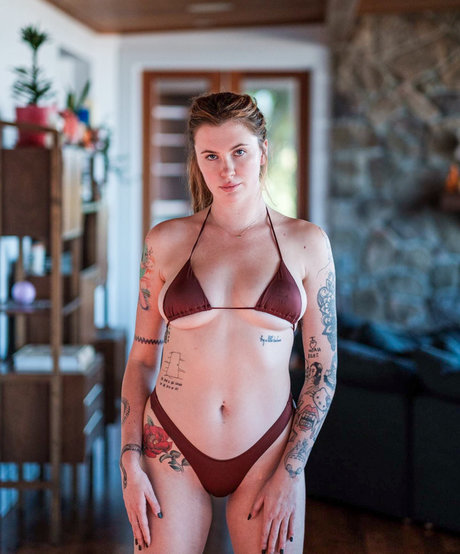 chaton courbé onlyfans sexe sympa archive