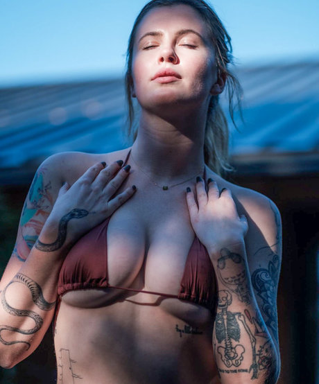 Ireland Baldwin étoile hd images