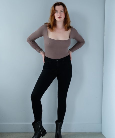 Ireland Baldwin jolie actrice galeries