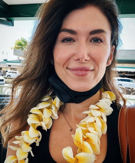 Jewel Staite étoile exclusive galeries