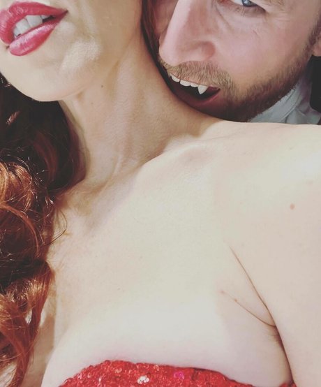 Jewel Staite star du porno nue galeries