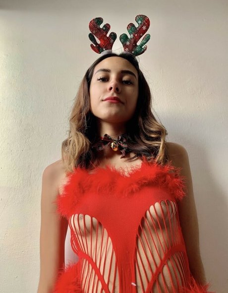 éjacule sur la langue onlyfans xxx adulte photos