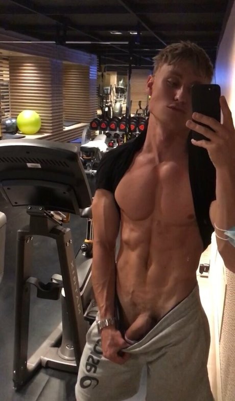 sebastiancoxxx star du porno belle galerie