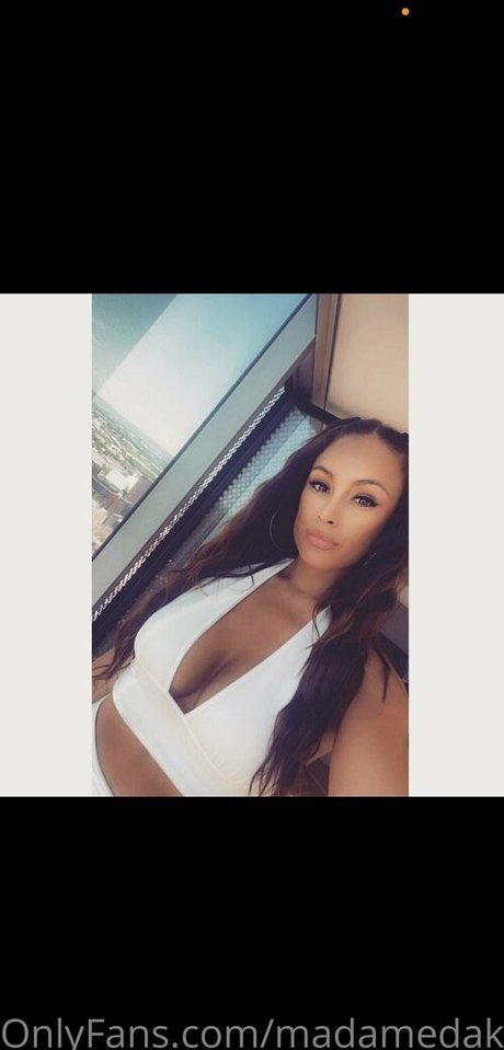 madamedakota actrice érotique photo