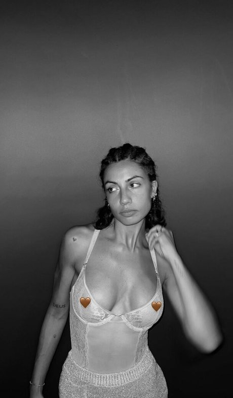 pom-pom girl nue onlyfans sexy sympa photos