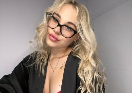 heheh0 modèle exclusif photo