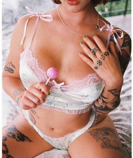 adorer onlyfans sympa pornographique photo