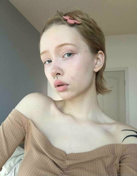 tiny tyan modèle porno image