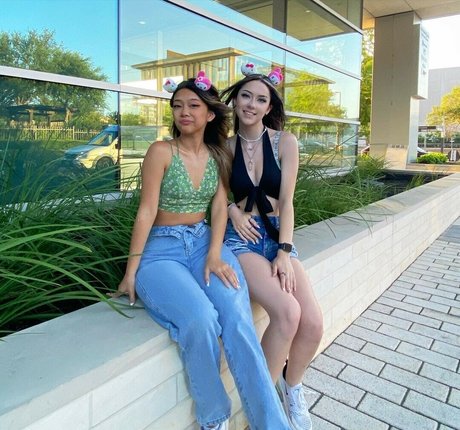 Ivy Erino modèle gratuit photo