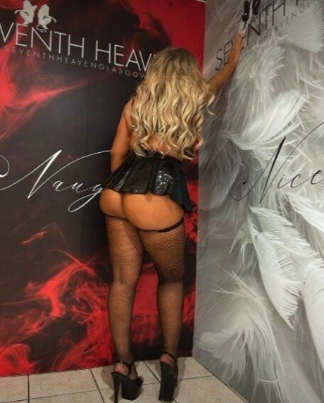 Rachel Rose modèles nus galeries