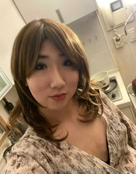 mina kei24 étoile nue archive