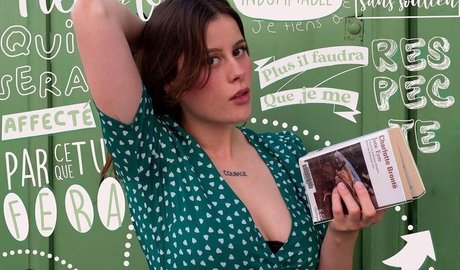 Aude a La Joie actrice pornographique des photos