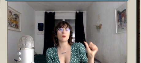 Aude a La Joie star du porno gratuite galerie