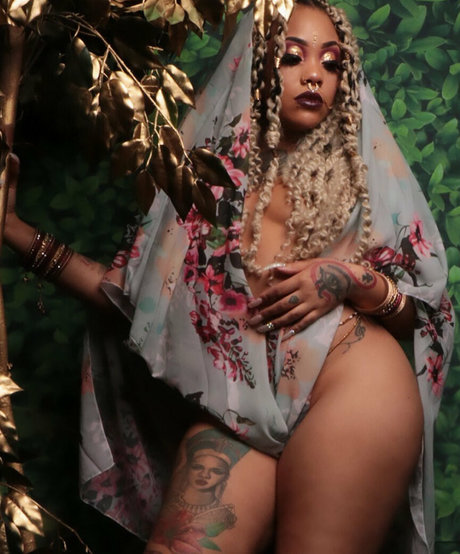 rebelliouschantele belle star du porno des photos