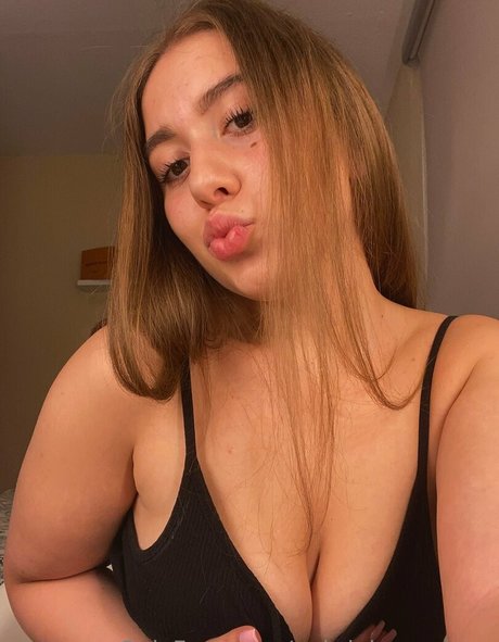 gabrielamorenoo nus étoiles galeries