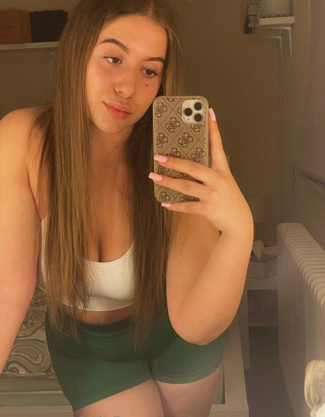 gabrielamorenoo modèle porno archive