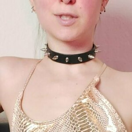 chaton courbé onlyfans meilleur nu photos